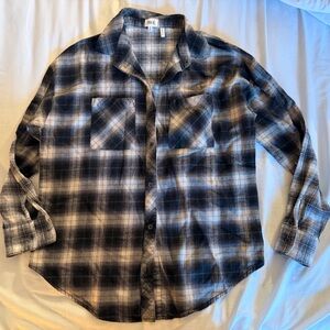 BKE Women's Black and White Plaid Button-Down Shirt